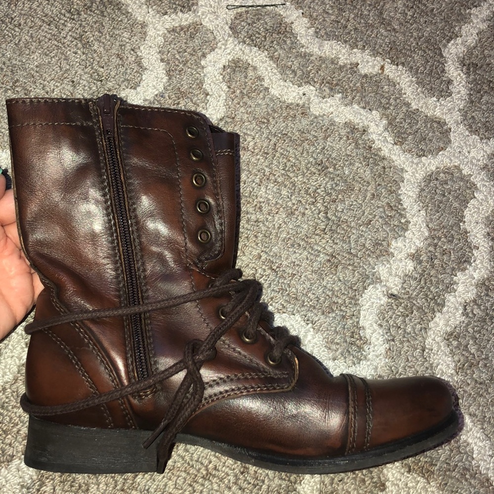STEVE MADDEN COMBAT BOOTS